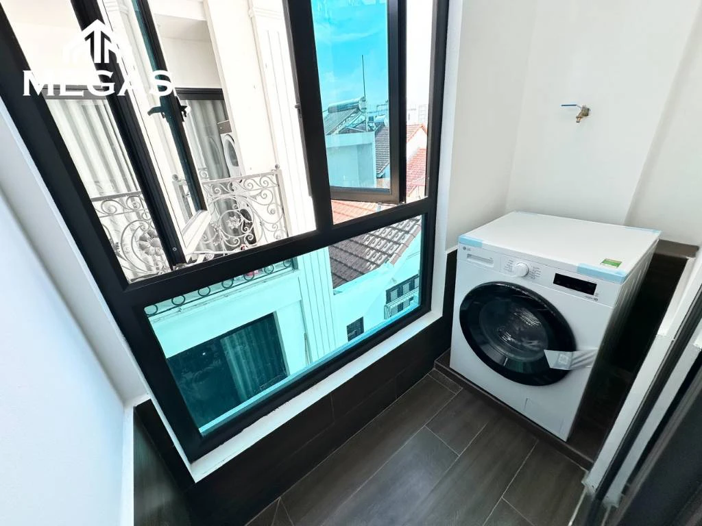 CĂN HỘ HOÀNG QUỐC VIỆT, CẦU GIẤY, CĂN 1N1k & 2N1K, DT 40M2, FULL ĐỒ - OTO ĐỖ CỬA — ảnh 4